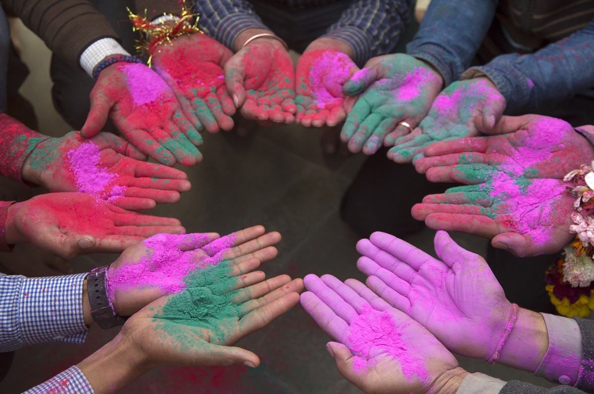 Best Creative Ideas To Celebrate Holi In Office